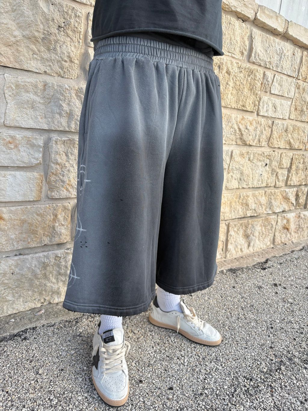 Faded 3/4 shorts